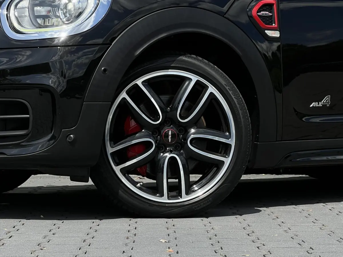 2.0 John Cooper Works ALL4 Chili, MINI YOURS, PANORAMADAK, H/K, HUD, LEDER/ALCANTARA, NAVIGATIE, CAMERA, MEMORY, CRUISE CONTROL, CLIMATE CONTROL, STOELVERWARMING, ELEKTRISCHE STOELEN, TREKHA