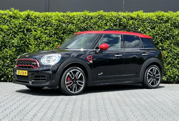 2.0 John Cooper Works ALL4 Chili, MINI YOURS, PANORAMADAK, H/K, HUD, LEDER/ALCANTARA, NAVIGATIE, CAMERA, MEMORY, CRUISE CONTROL, CLIMATE CONTROL, STOELVERWARMING, ELEKTRISCHE STOELEN, TREKHA