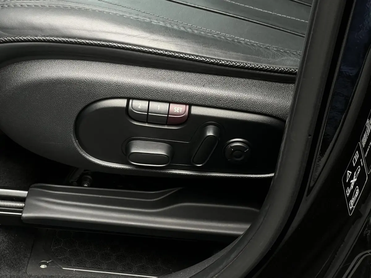 2.0 John Cooper Works ALL4 Chili, MINI YOURS, PANORAMADAK, H/K, HUD, LEDER/ALCANTARA, NAVIGATIE, CAMERA, MEMORY, CRUISE CONTROL, CLIMATE CONTROL, STOELVERWARMING, ELEKTRISCHE STOELEN, TREKHA