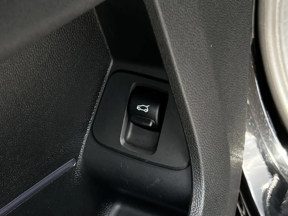 2.0 John Cooper Works ALL4 Chili, MINI YOURS, PANORAMADAK, H/K, HUD, LEDER/ALCANTARA, NAVIGATIE, CAMERA, MEMORY, CRUISE CONTROL, CLIMATE CONTROL, STOELVERWARMING, ELEKTRISCHE STOELEN, TREKHA