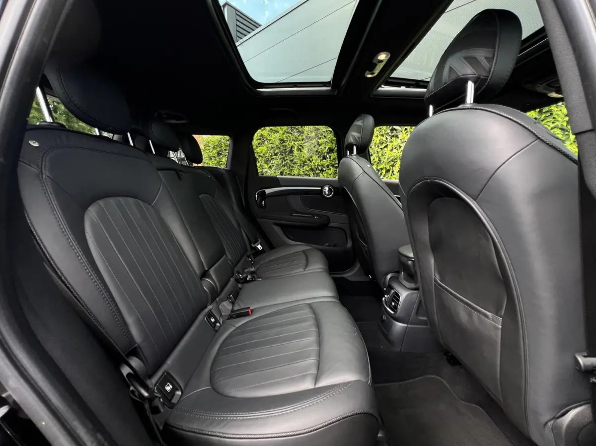 2.0 John Cooper Works ALL4 Chili, MINI YOURS, PANORAMADAK, H/K, HUD, LEDER/ALCANTARA, NAVIGATIE, CAMERA, MEMORY, CRUISE CONTROL, CLIMATE CONTROL, STOELVERWARMING, ELEKTRISCHE STOELEN, TREKHA