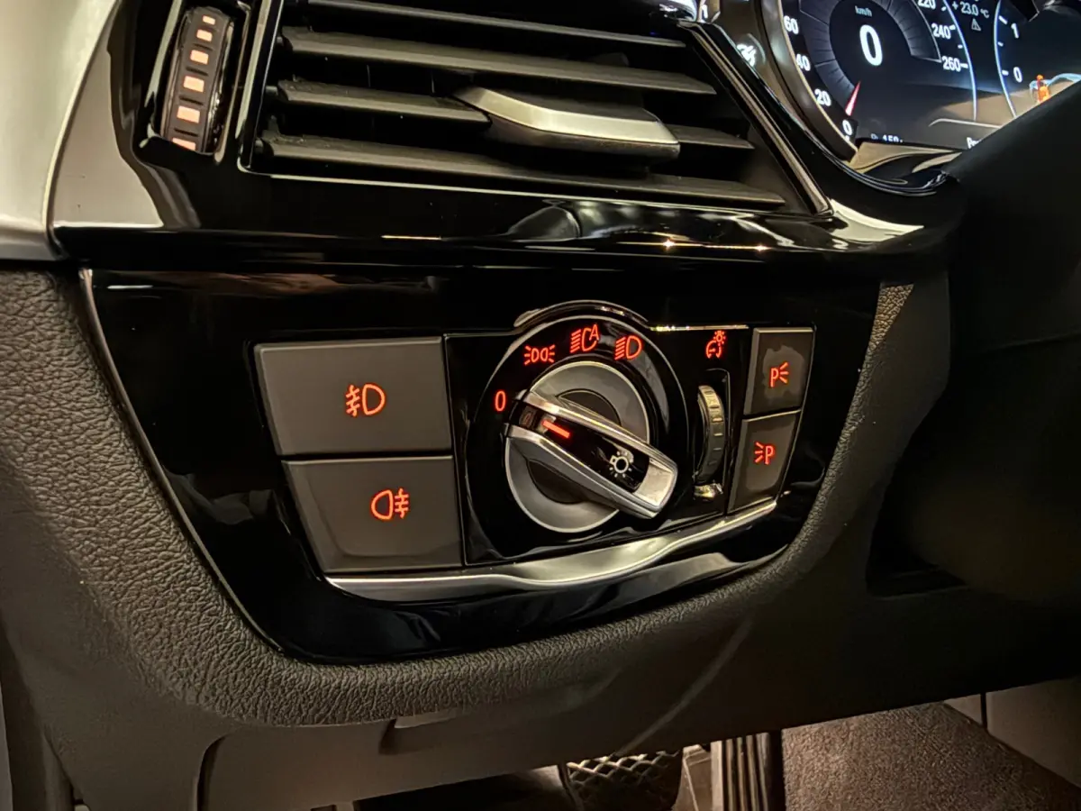 540d xDrive High Executive