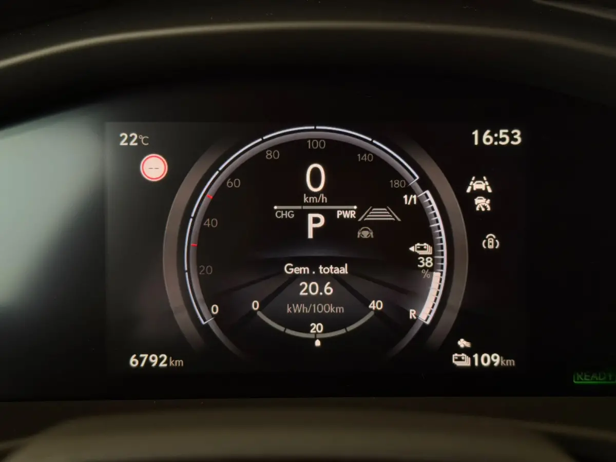 450e Executive Line 71 kWh | SOH 97,8 % | Leder interieur | Stoelen gekoeld & verwarmd | LMV 20"
