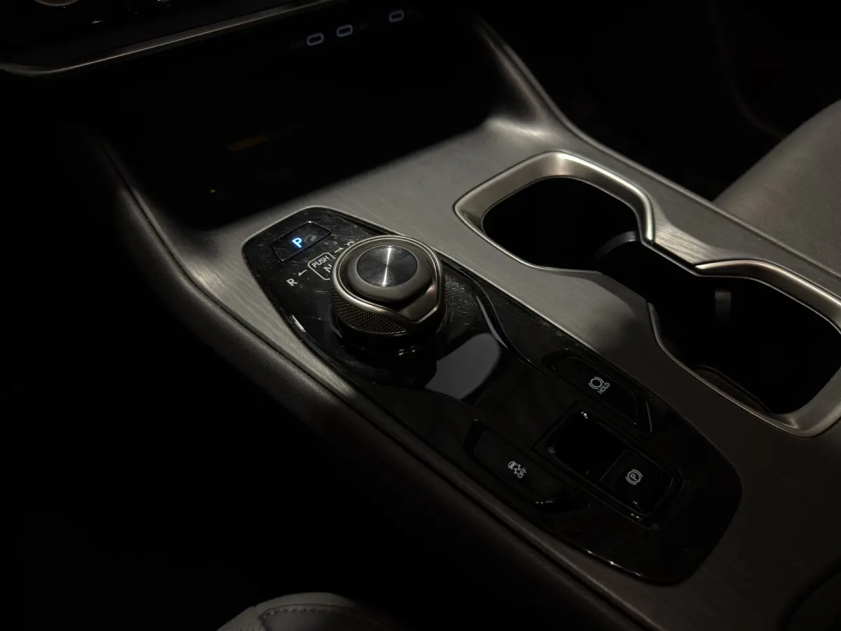 450e Executive Line 71 kWh | SOH 97,8 % | Leder interieur | Stoelen gekoeld & verwarmd | LMV 20"