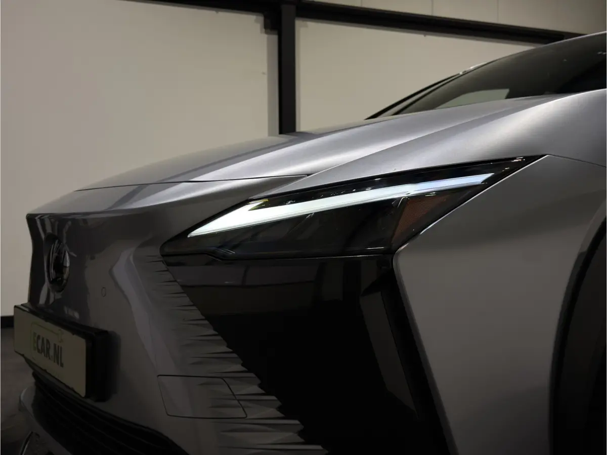 450e Executive Line 71 kWh | SOH 97,8 % | Leder interieur | Stoelen gekoeld & verwarmd | LMV 20"