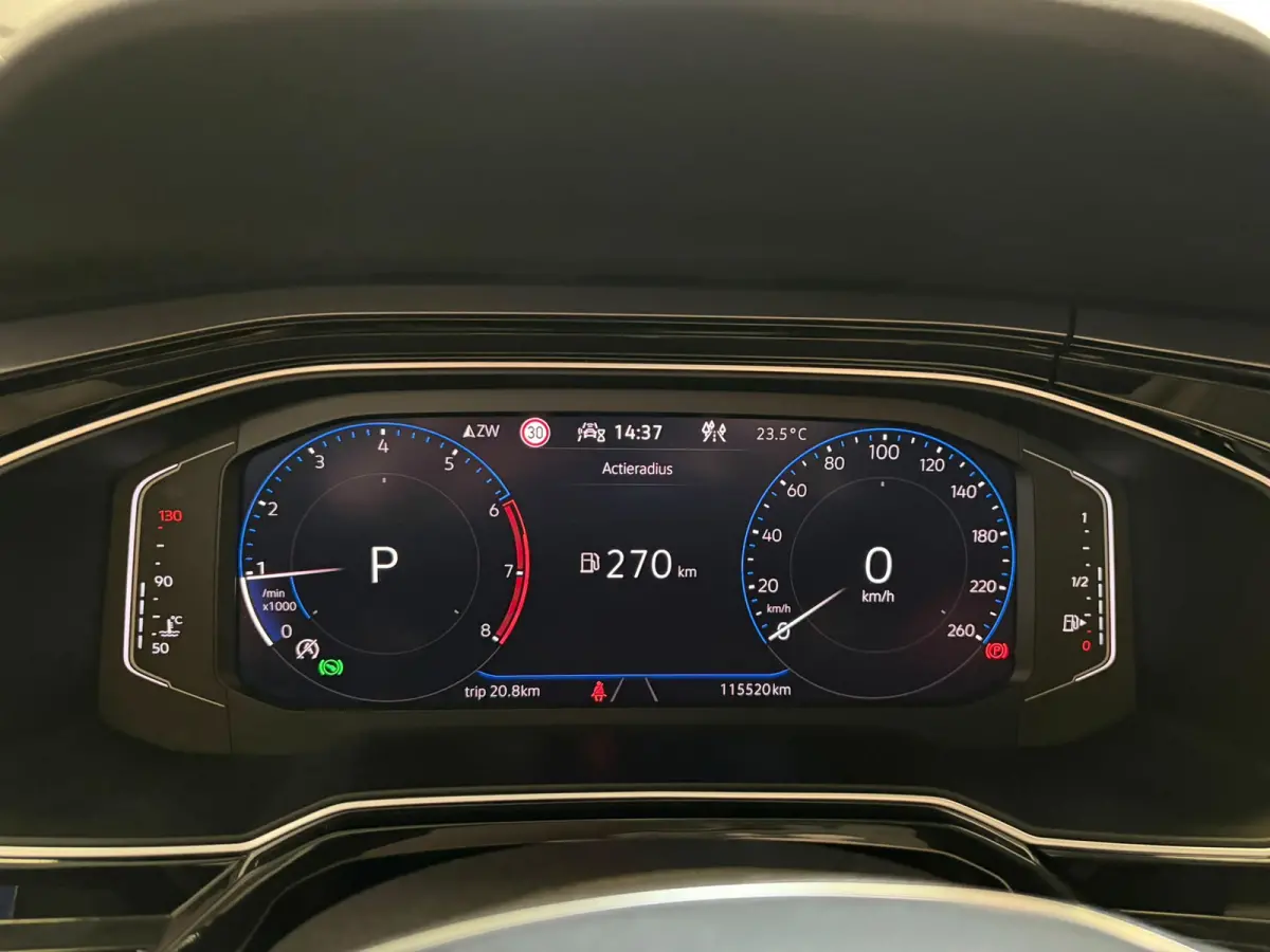 1.5 TSI 150PK R-Line Pano Keyless CAM BEATS