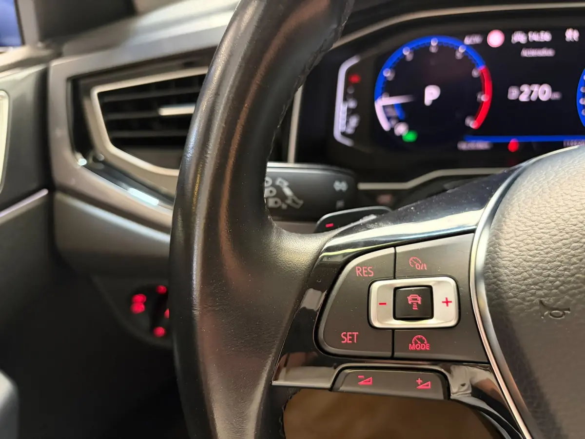 1.5 TSI 150PK R-Line Pano Keyless CAM BEATS