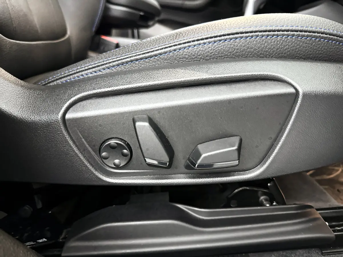 xDrive25e High Executive | Panoramadak | Parkeercamera | Head-up display | Stoelverwarming | Cruise control