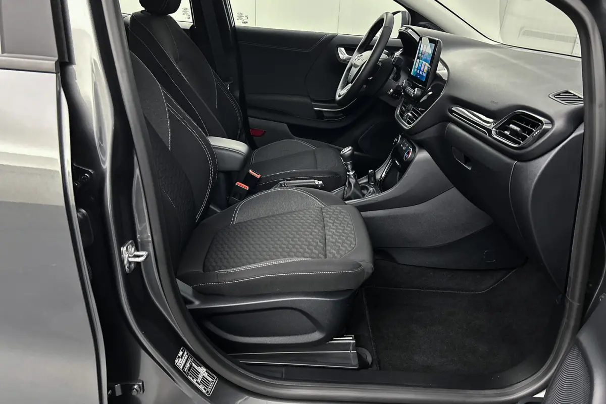 1.0 EcoBoost Titanium | Camera | LED koplampen | Apple Carplay