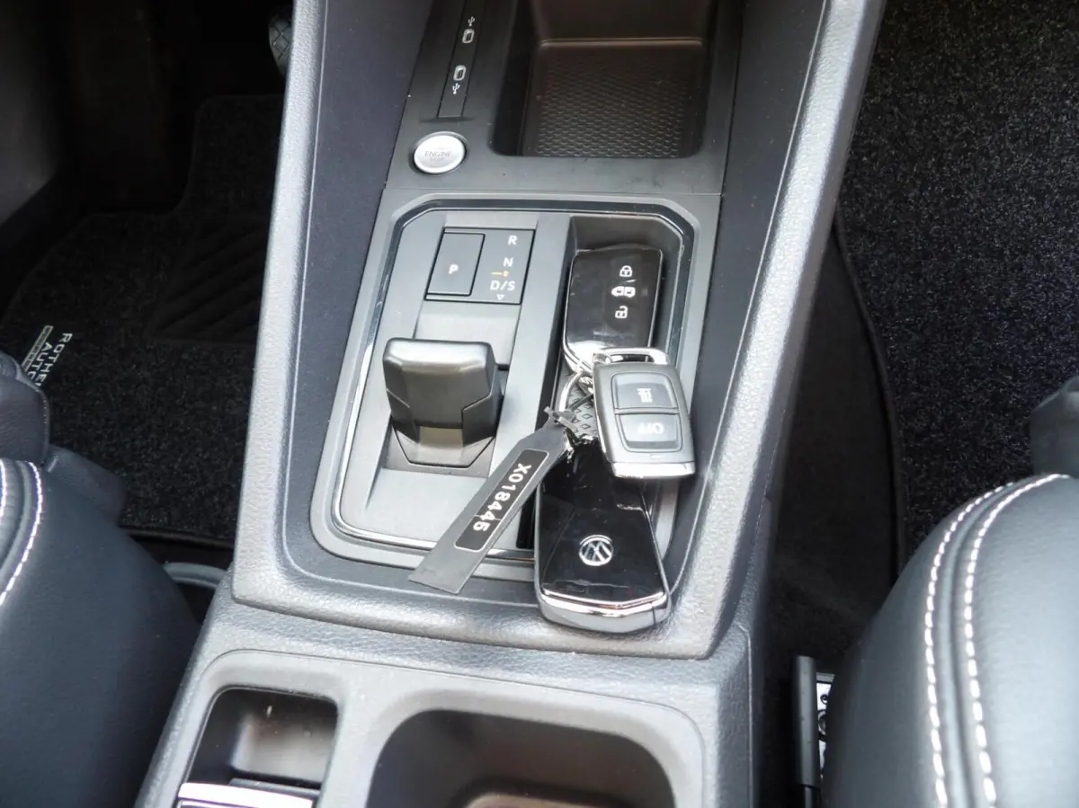 2.0TDi 75 EDITION 2023 AUTOMAAT VOL EXTRA'S 2x SCHUIFDEUR NIEUWSTAAT