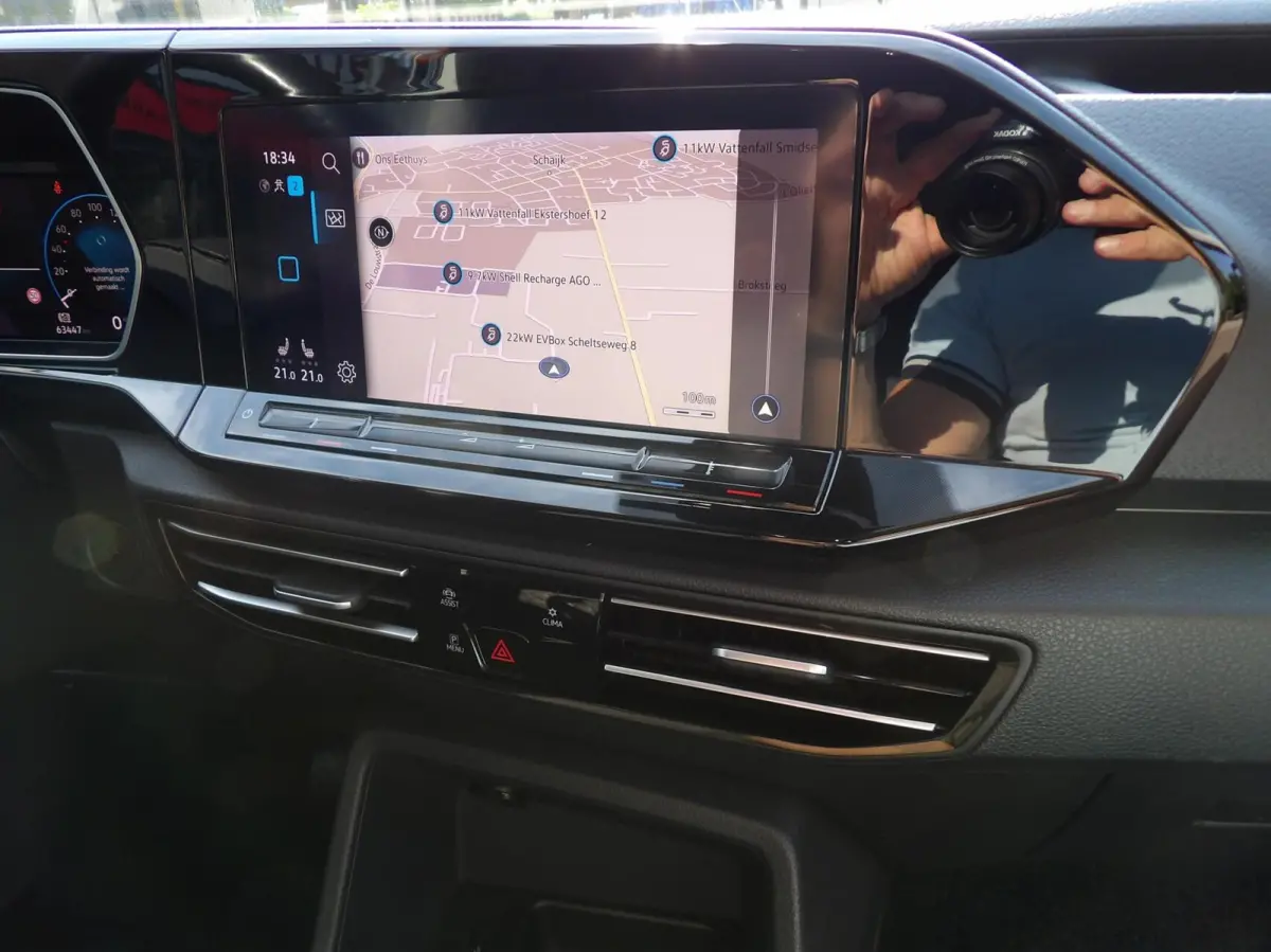 2.0TDi 75 EDITION 2023 AUTOMAAT VOL EXTRA'S 2x SCHUIFDEUR NIEUWSTAAT