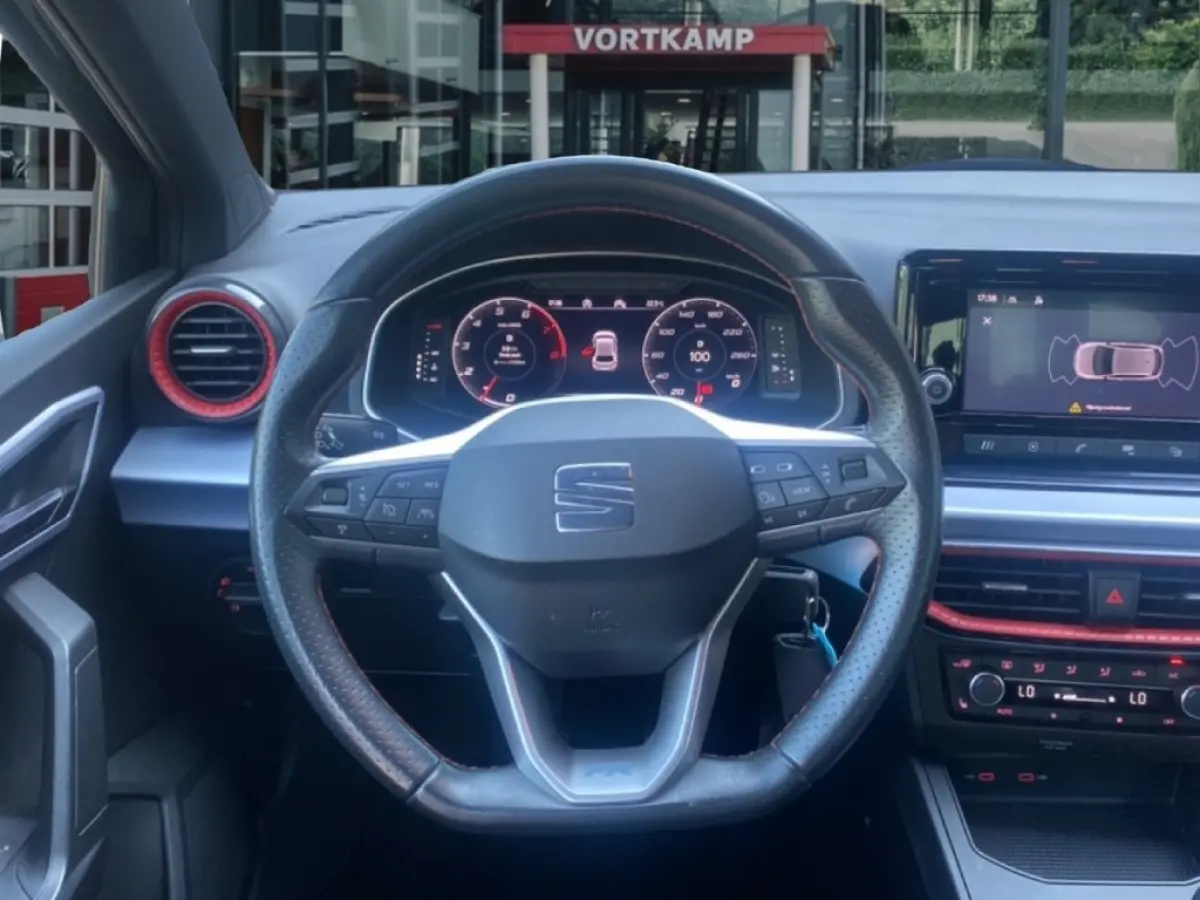 1.0 TSI FR TREKHAAK/ALCAN-LEDER/CAMERA/ACC/CLIMA/STOELVERW/CARPLAY