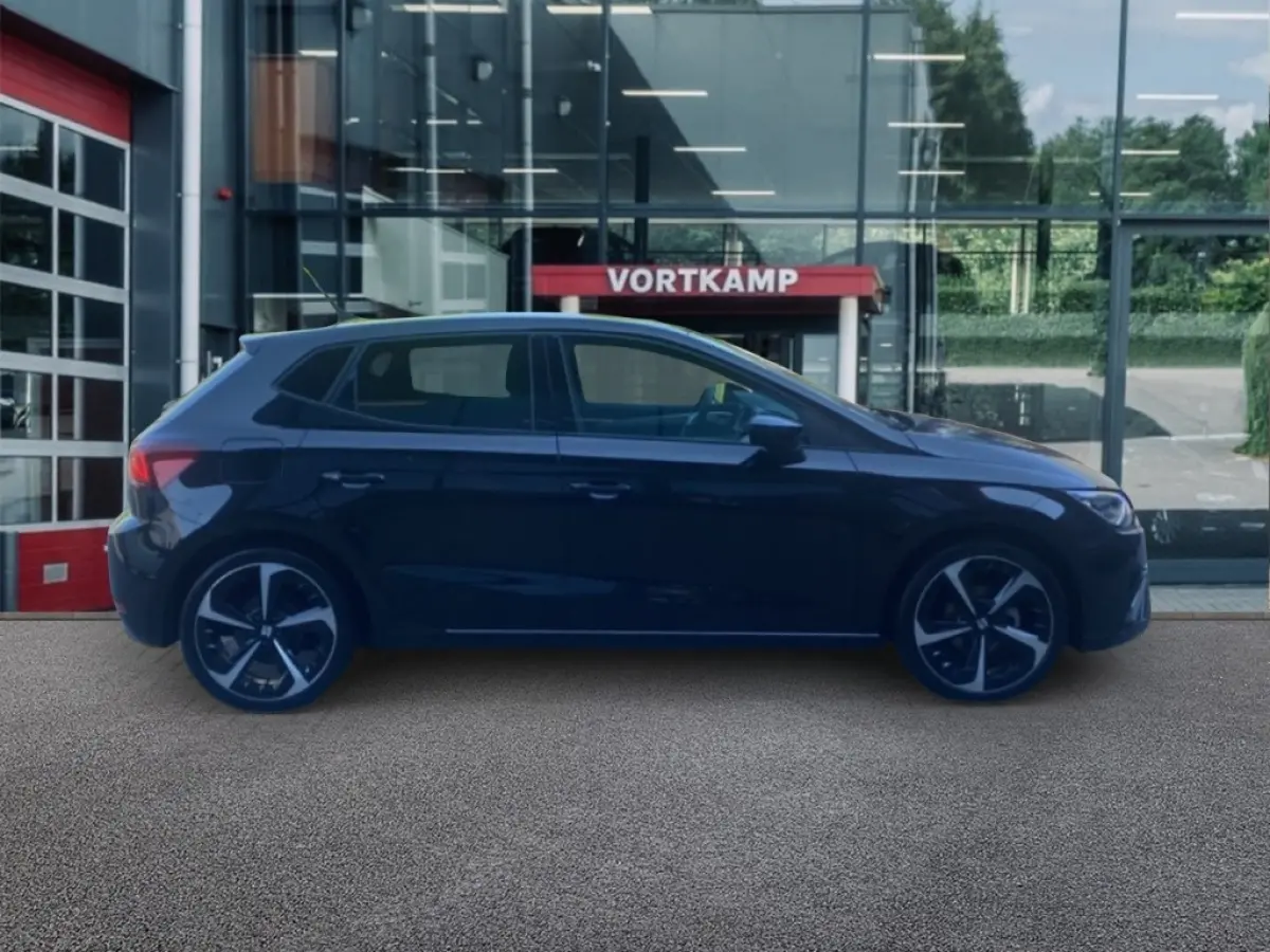 1.0 TSI FR TREKHAAK/ALCAN-LEDER/CAMERA/ACC/CLIMA/STOELVERW/CARPLAY