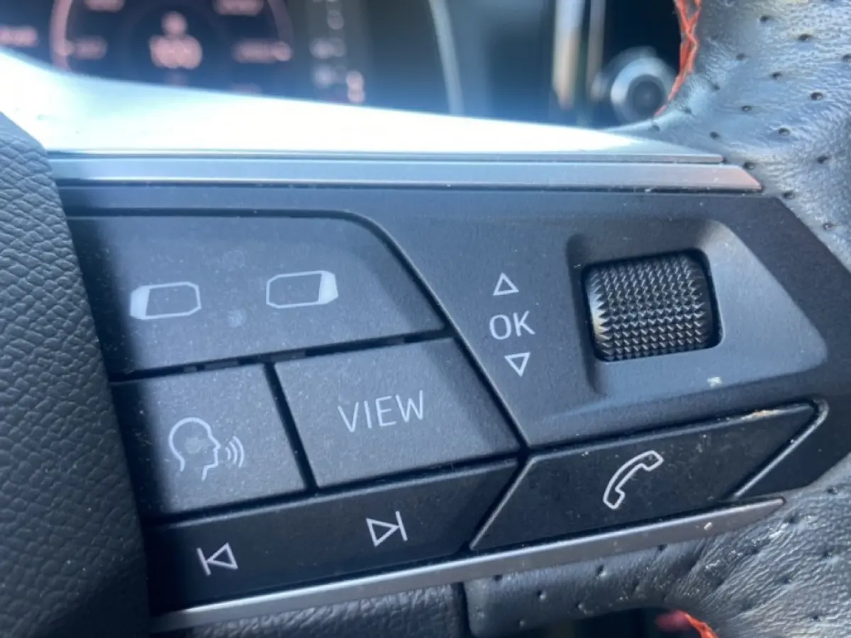1.0 TSI FR TREKHAAK/ALCAN-LEDER/CAMERA/ACC/CLIMA/STOELVERW/CARPLAY