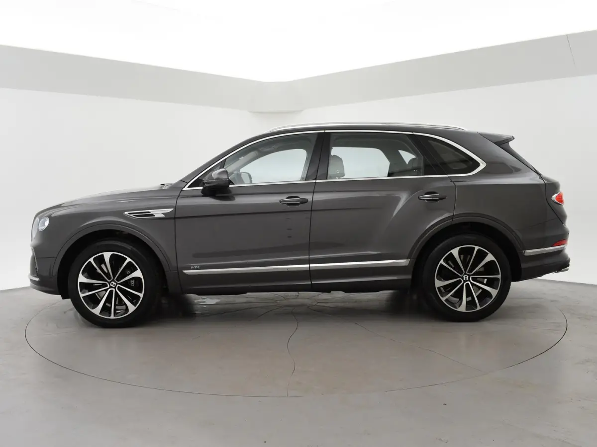 4.0 V8 550 PK 1e EIGENAAR *30.095 KM* + TOURING PAKKET | COMFORT SEAT | PANORAMA | SFEERVERLICHTING