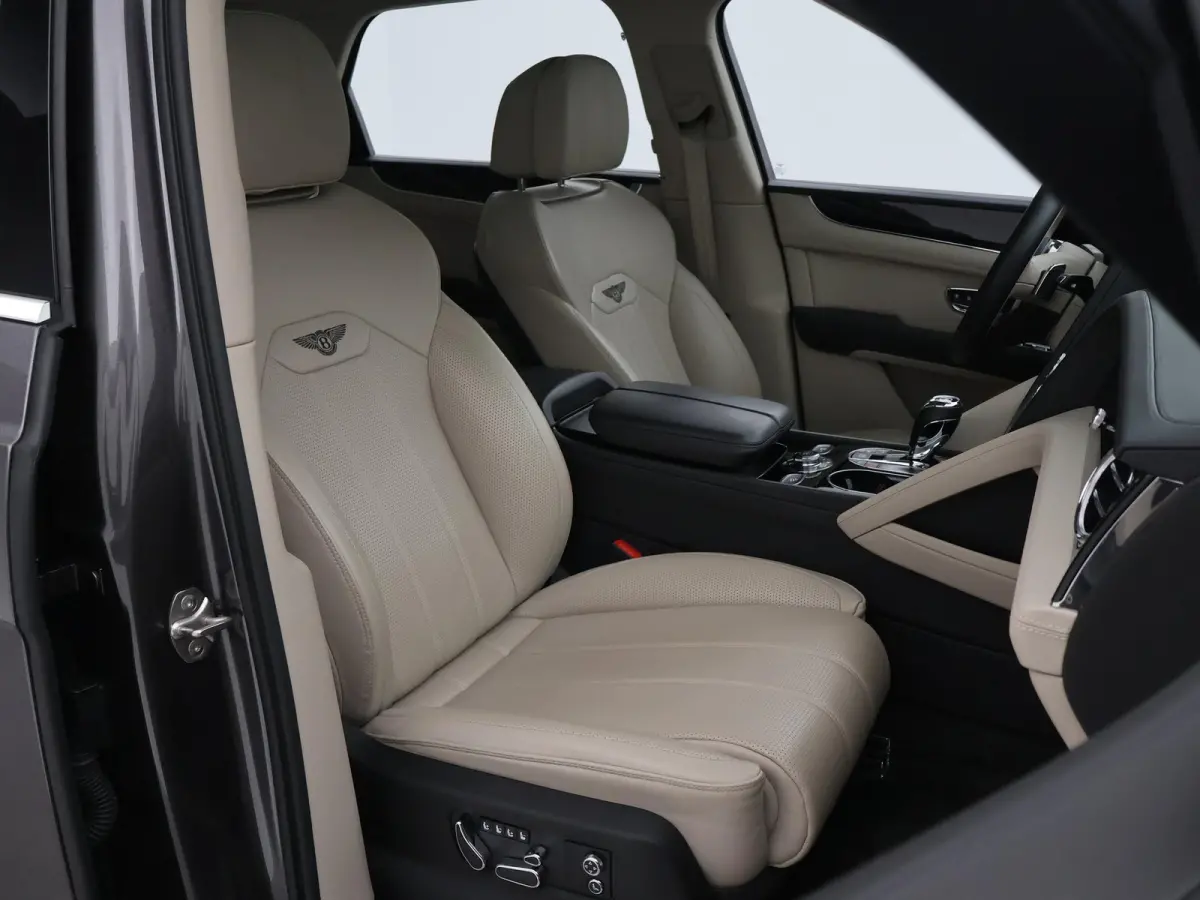 4.0 V8 550 PK 1e EIGENAAR *30.095 KM* + TOURING PAKKET | COMFORT SEAT | PANORAMA | SFEERVERLICHTING