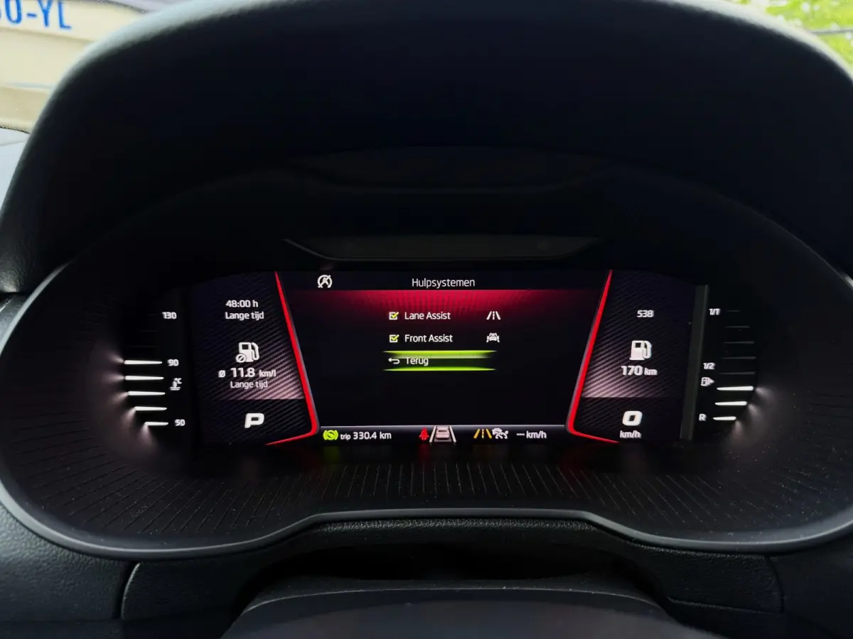 2.0 TSI RS 245PK Business|Virtuel Cockpit|Navi|AUT|Alcantara|Full Led|StoelVW|Carbon|SfeerVL|Camera|CANTON|PDC