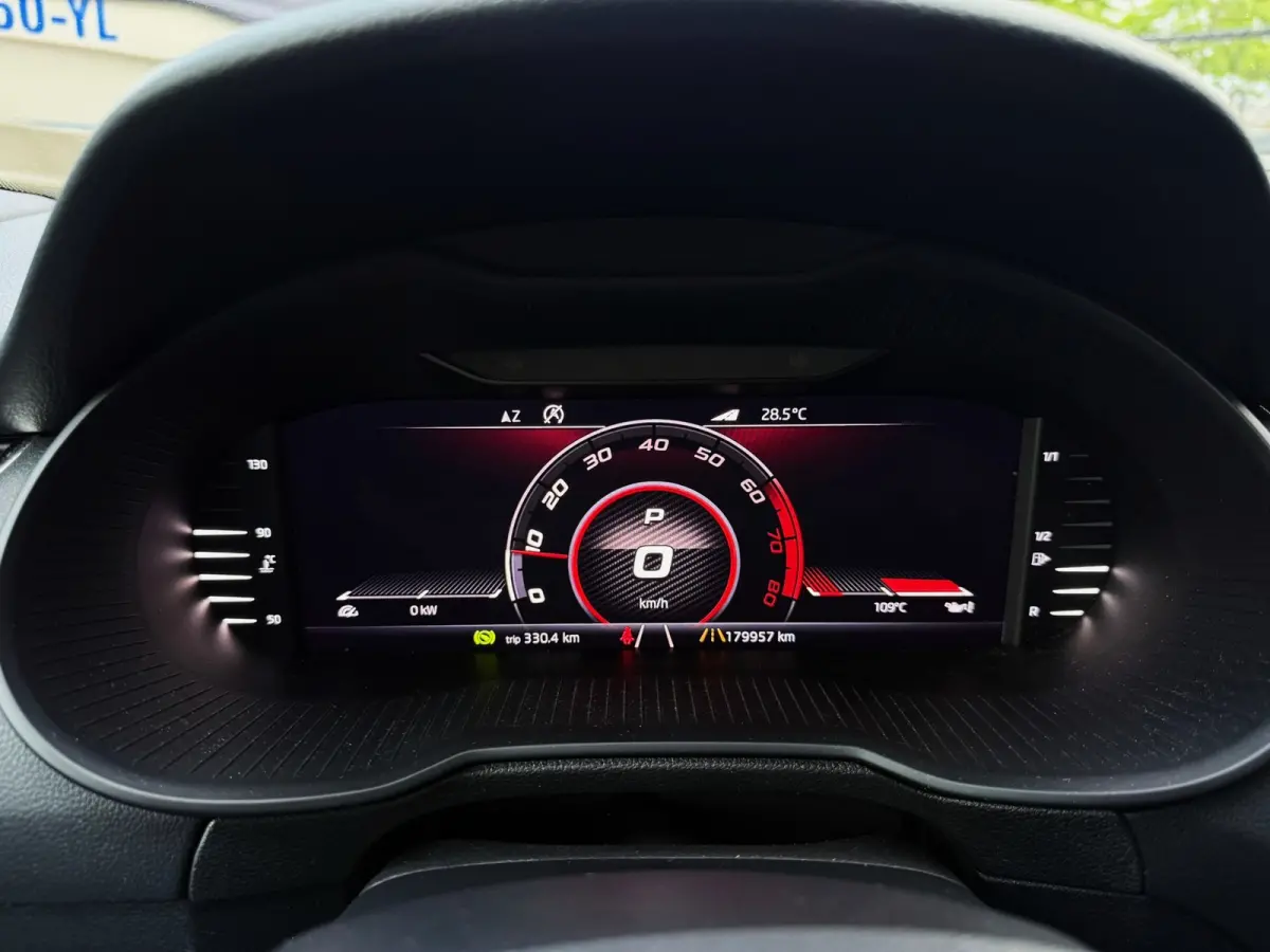 2.0 TSI RS 245PK Business|Virtuel Cockpit|Navi|AUT|Alcantara|Full Led|StoelVW|Carbon|SfeerVL|Camera|CANTON|PDC