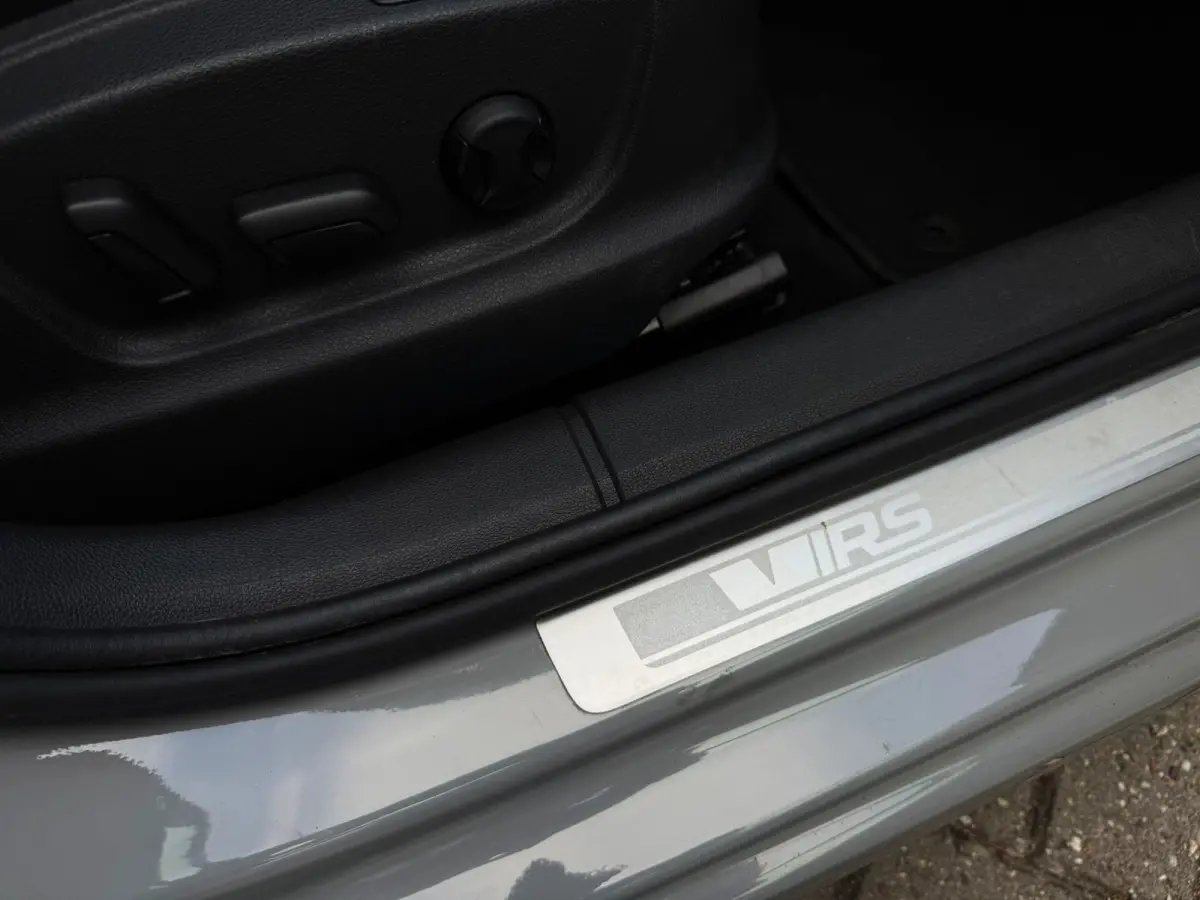 2.0 TSI RS 245PK Business|Virtuel Cockpit|Navi|AUT|Alcantara|Full Led|StoelVW|Carbon|SfeerVL|Camera|CANTON|PDC