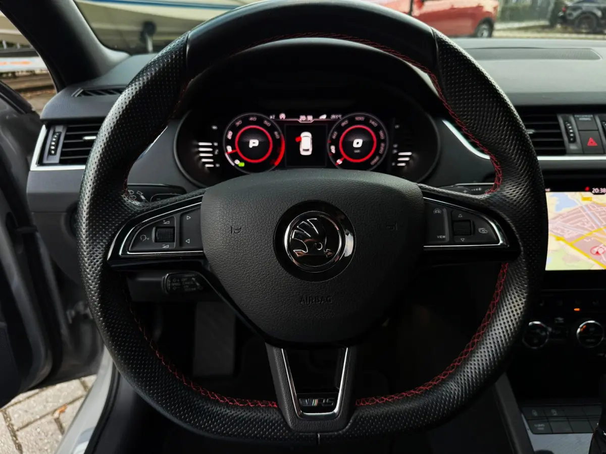 2.0 TSI RS 245PK Business|Virtuel Cockpit|Navi|AUT|Alcantara|Full Led|StoelVW|Carbon|SfeerVL|Camera|CANTON|PDC