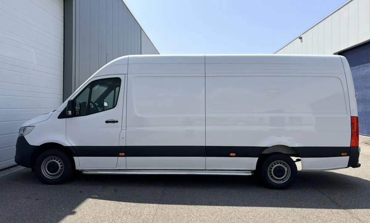 317 1.9 CDI L3H2 RWD