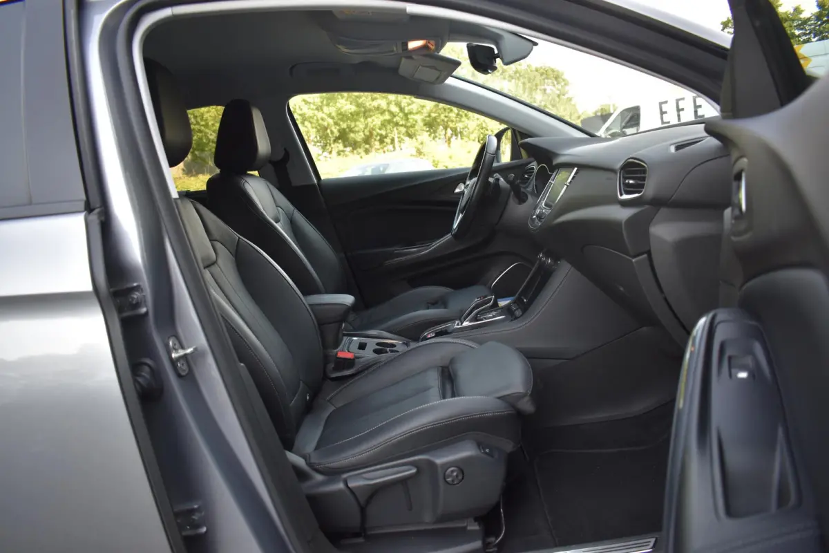 1.6 Turbo Hybrid4 Innovation Keyless Stoelkoel Camera Lane 4WD