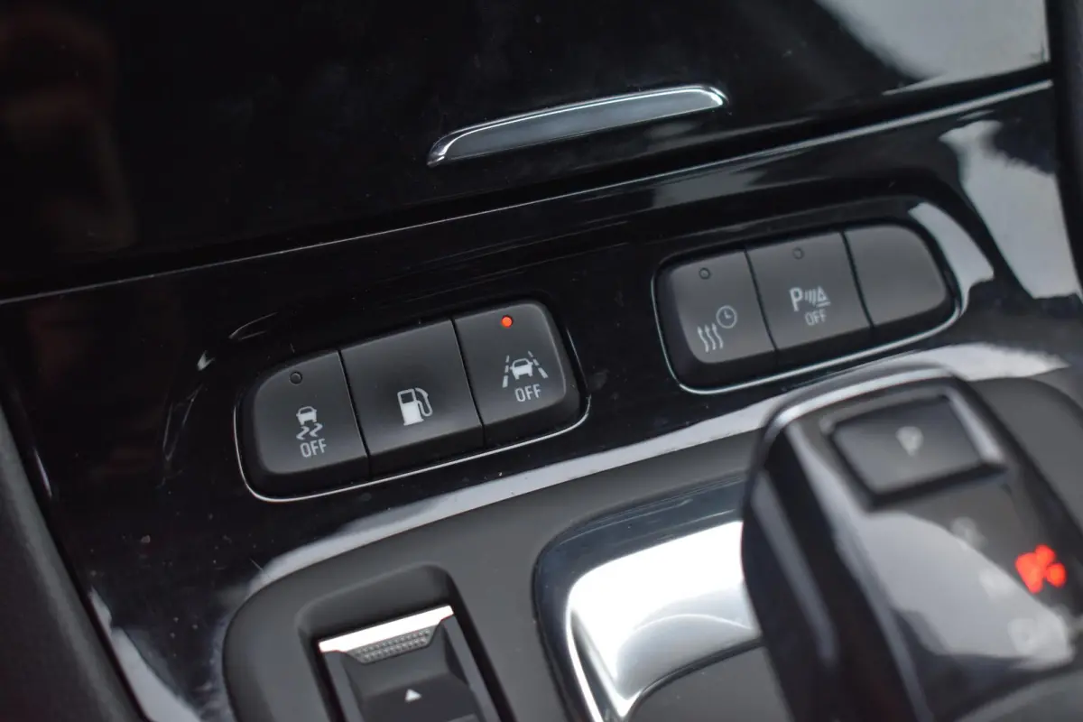 1.6 Turbo Hybrid4 Innovation Keyless Stoelkoel Camera Lane 4WD