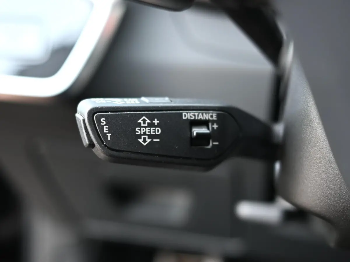 55 TFSI e quattro S-Line Competition 367PK | Pano | Trekhaak | Memory | Alcantara | Camera | ACC | Carplay | Lane Assist | Afgevlakt Stuur | Stoelverwarming | Matrix Led | Originele 20'' | K