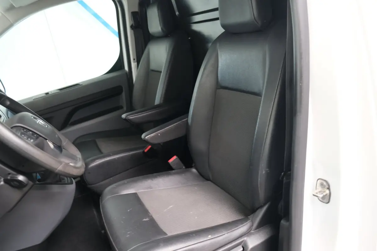1.5 CDTI L2H1 Edition - N.A.P. Airco, Cruise, Camera, Carplay, PDC, Trekhaak.