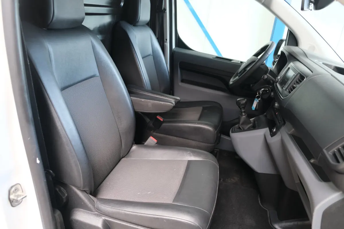 1.5 CDTI L2H1 Edition - N.A.P. Airco, Cruise, Camera, Carplay, PDC, Trekhaak.