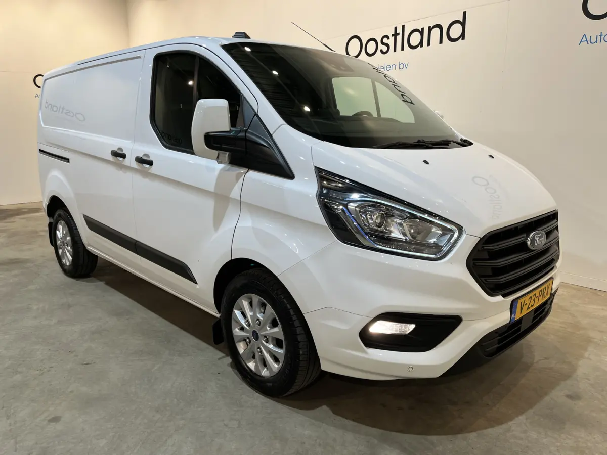 280 2.0 TDCI L1H1 Trend 130 PK / Servicebus / Sortimo Inrichting / Euro 6 / Airco / Camera / CarPlay / Cruise Control Adap. / Navigatie / Klep / 3-Zits / 55.000 KM !!