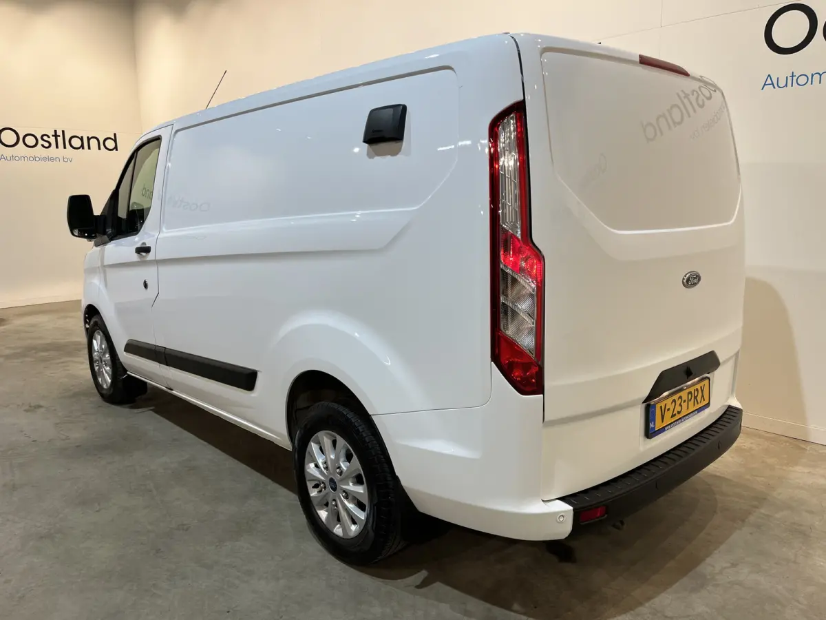 280 2.0 TDCI L1H1 Trend 130 PK / Servicebus / Sortimo Inrichting / Euro 6 / Airco / Camera / CarPlay / Cruise Control Adap. / Navigatie / Klep / 3-Zits / 55.000 KM !!