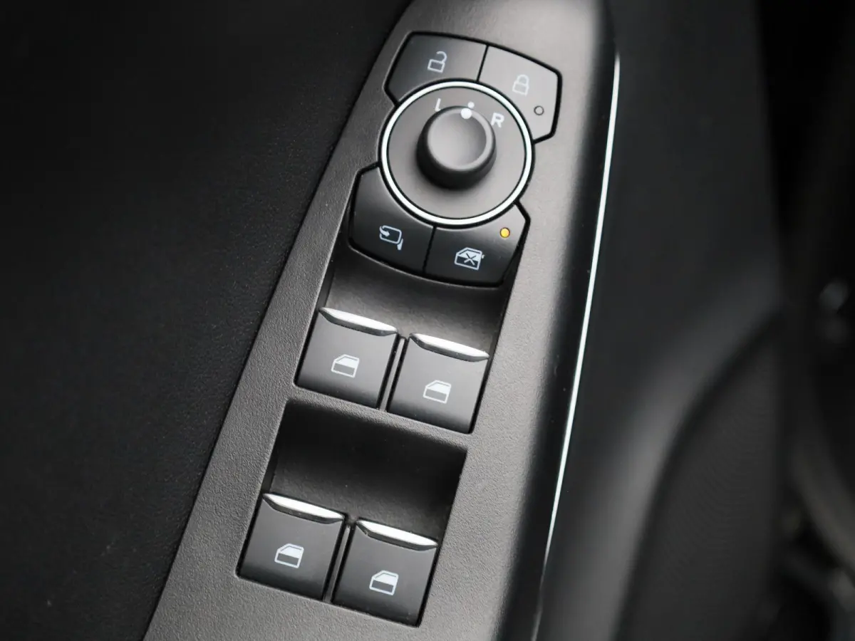 1.0i Ecoboost mHEV 92kW ST-Line X | Adaptive Cruise | Stoel/stuur voorruit verwarming | B&O