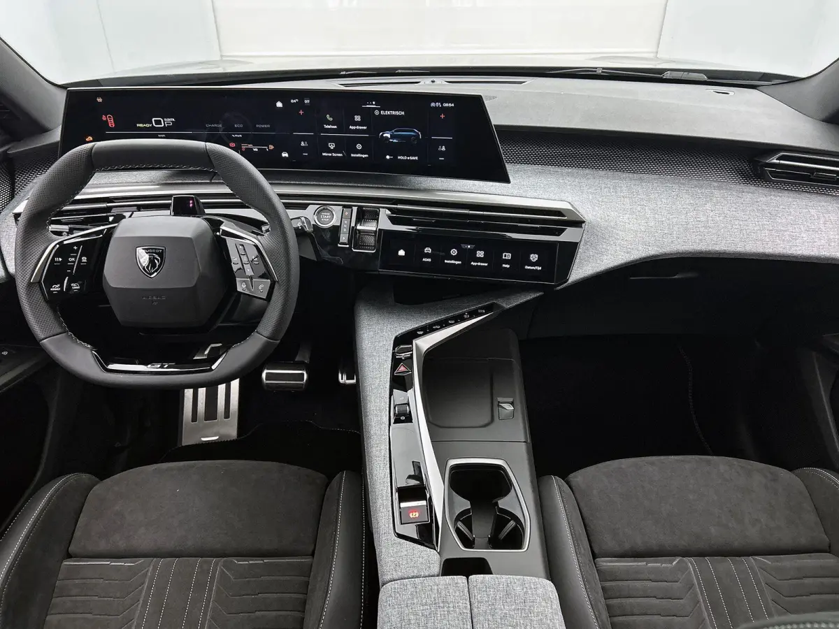 1.6 Plug-in Hybrid 225pk GT 7p Automaat | Schuif-/kanteldak | Elektrisch Verstelb. Bestuurdersstoel | Navigatie | Climate Control | 360 Camera | Matrix-LED | Stoelverwarming |