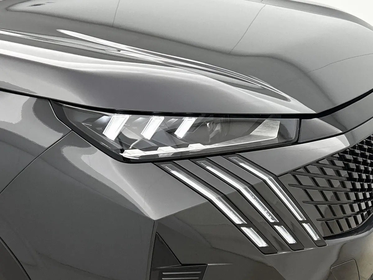 1.6 Plug-in Hybrid 225pk GT 7p Automaat | Schuif-/kanteldak | Elektrisch Verstelb. Bestuurdersstoel | Navigatie | Climate Control | 360 Camera | Matrix-LED | Stoelverwarming |