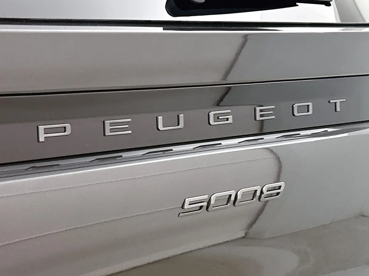 1.6 Plug-in Hybrid 225pk GT 7p Automaat | Schuif-/kanteldak | Elektrisch Verstelb. Bestuurdersstoel | Navigatie | Climate Control | 360 Camera | Matrix-LED | Stoelverwarming |