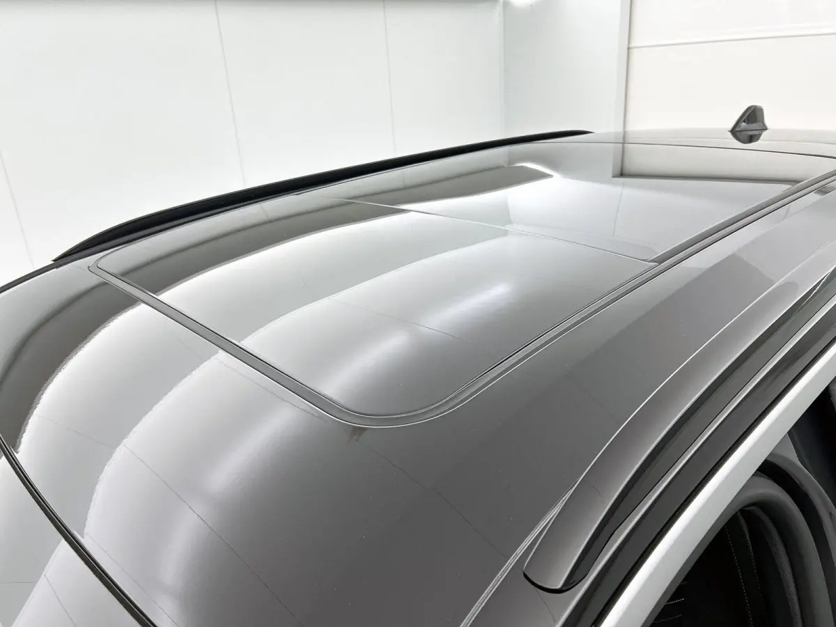 1.6 Plug-in Hybrid 225pk GT 7p Automaat | Schuif-/kanteldak | Elektrisch Verstelb. Bestuurdersstoel | Navigatie | Climate Control | 360 Camera | Matrix-LED | Stoelverwarming |