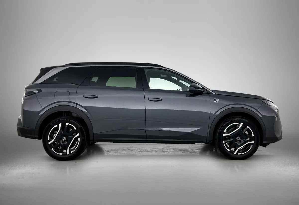 1.6 Plug-in Hybrid 225pk GT 7p Automaat | Schuif-/kanteldak | Elektrisch Verstelb. Bestuurdersstoel | Navigatie | Climate Control | 360 Camera | Matrix-LED | Stoelverwarming |