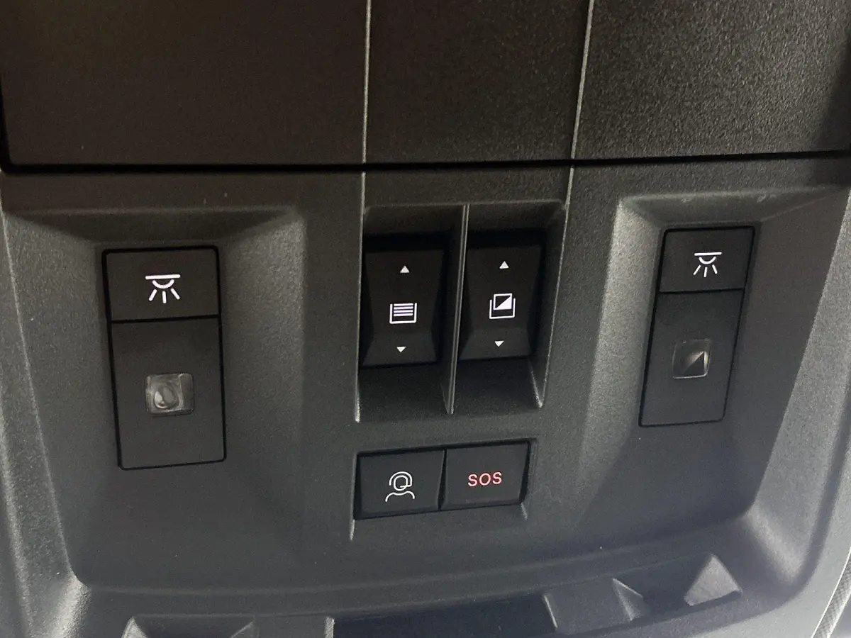 1.6 Plug-in Hybrid 225pk GT 7p Automaat | Schuif-/kanteldak | Elektrisch Verstelb. Bestuurdersstoel | Navigatie | Climate Control | 360 Camera | Matrix-LED | Stoelverwarming |