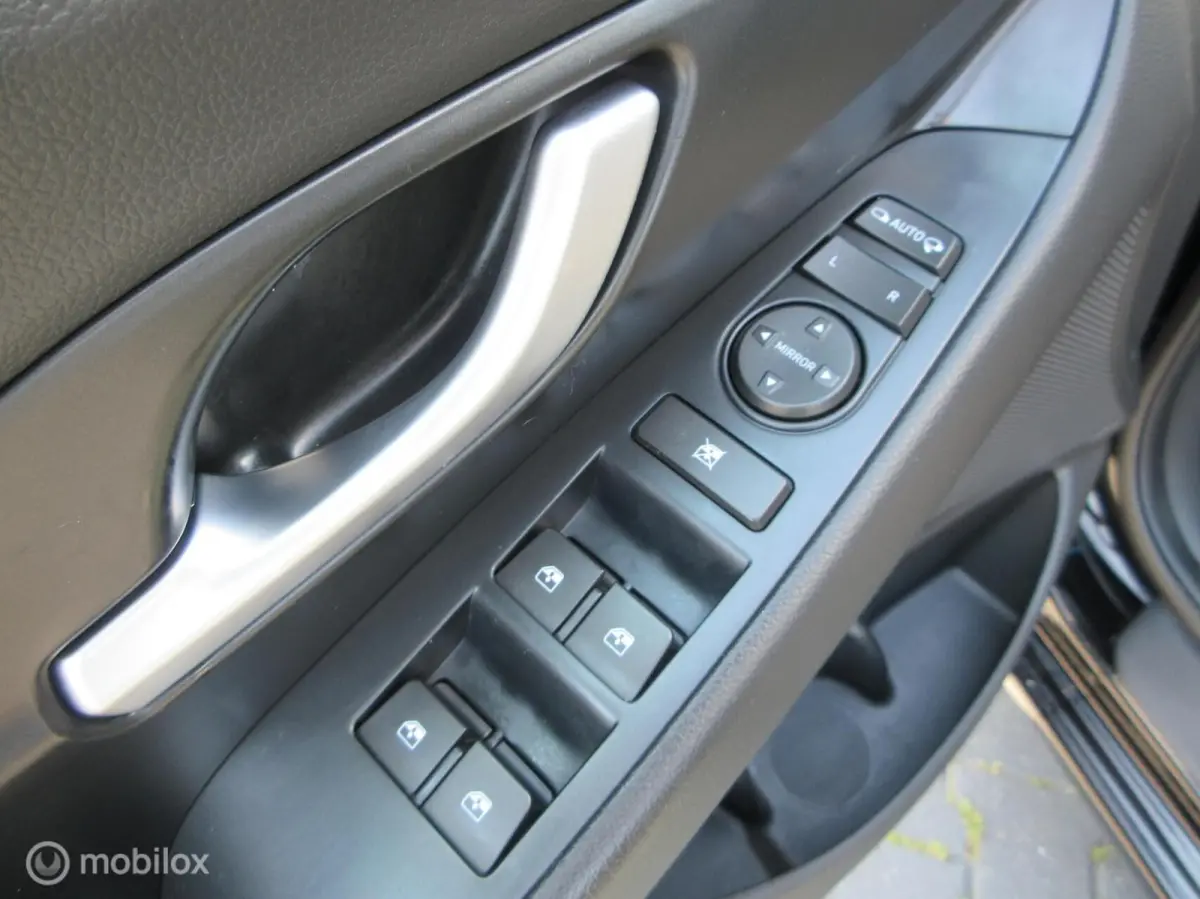 1.0 T-GDi MHEV Comfort Smart 73dkm Camera Carplay Org NL