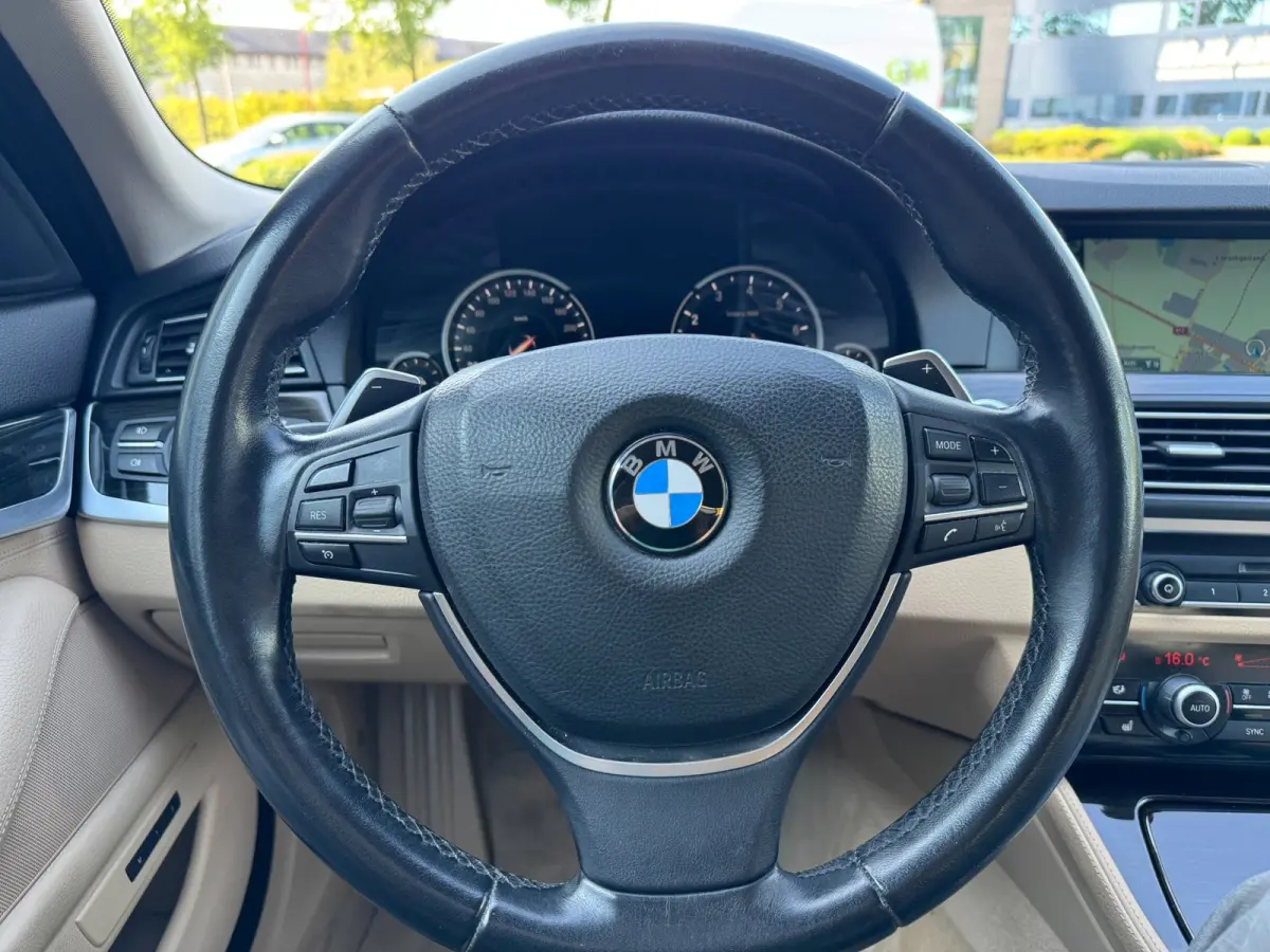 520i Luxury Edition AUTOMAAT!!