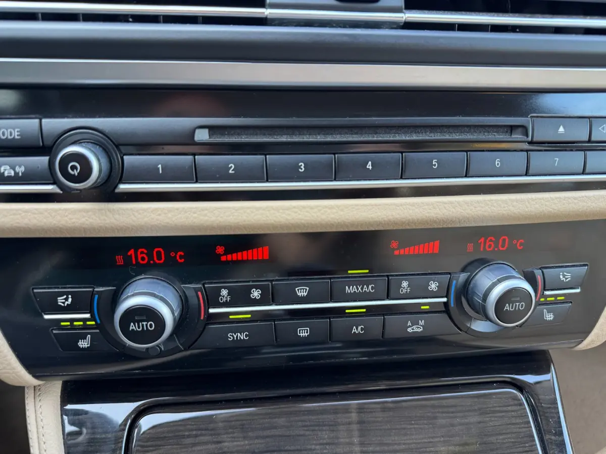 520i Luxury Edition AUTOMAAT!!