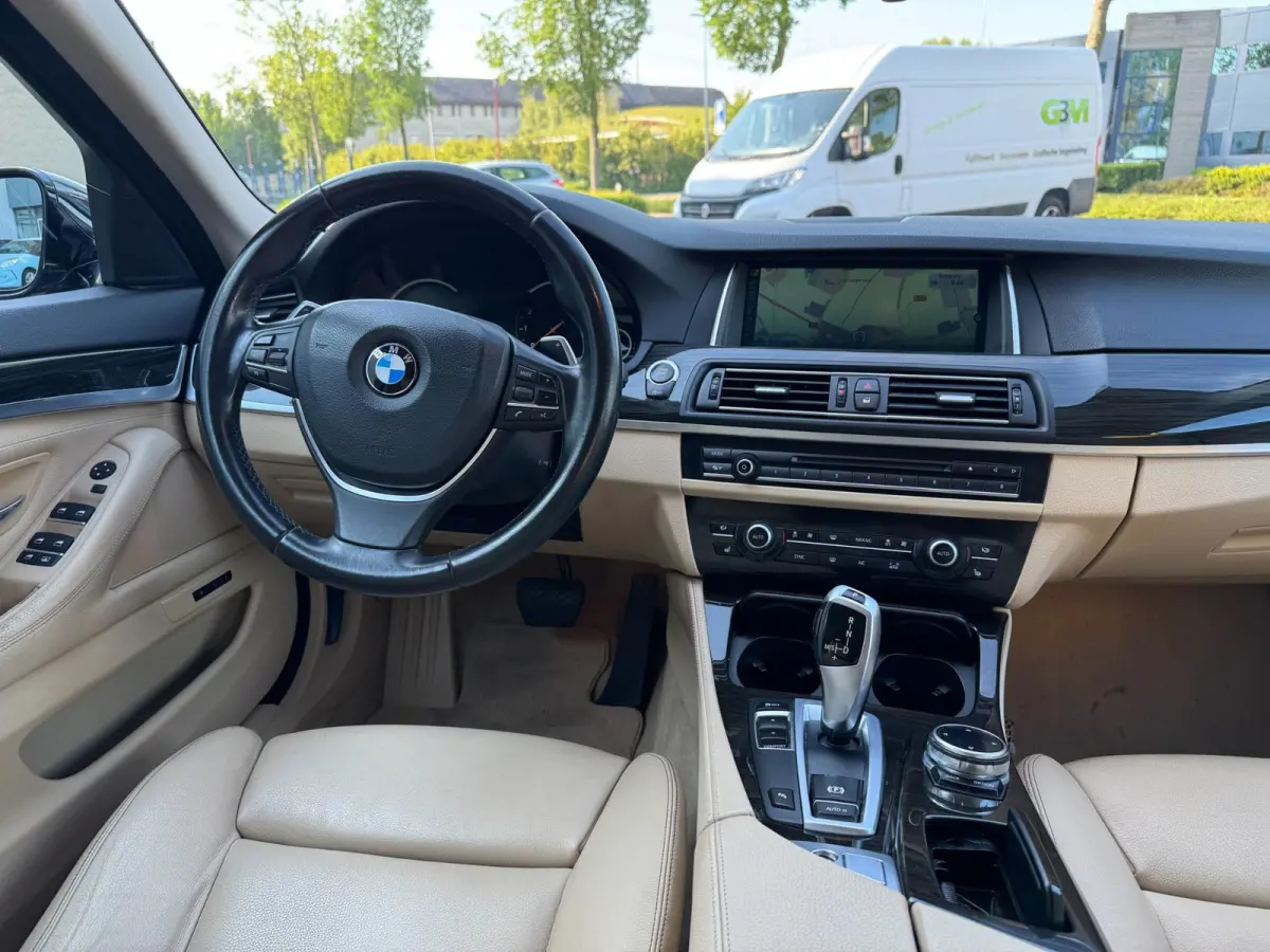 520i Luxury Edition AUTOMAAT!!