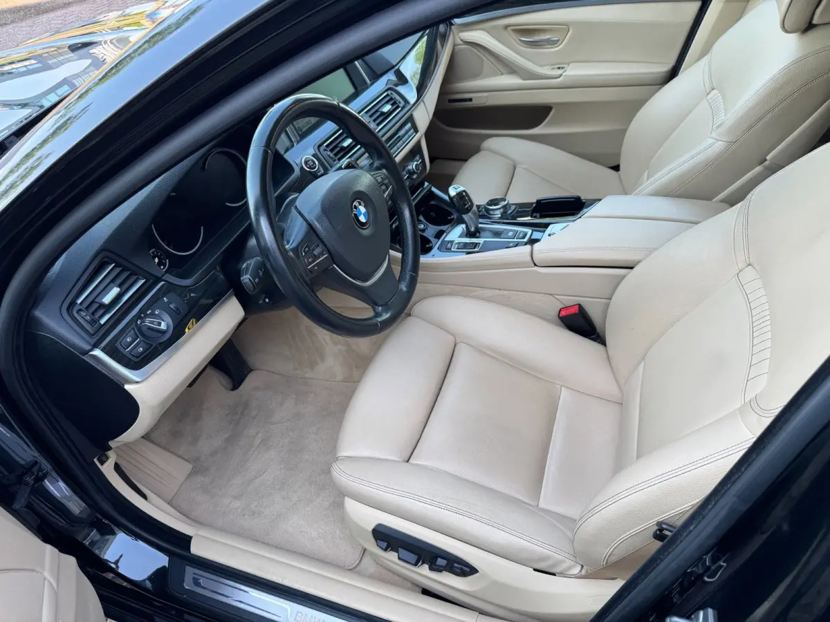 520i Luxury Edition AUTOMAAT!!