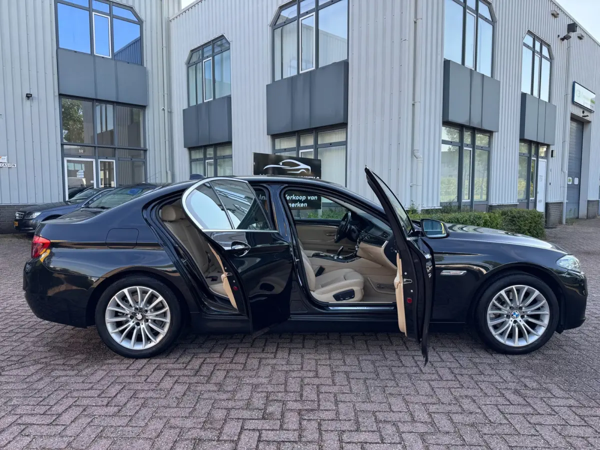 520i Luxury Edition AUTOMAAT!!