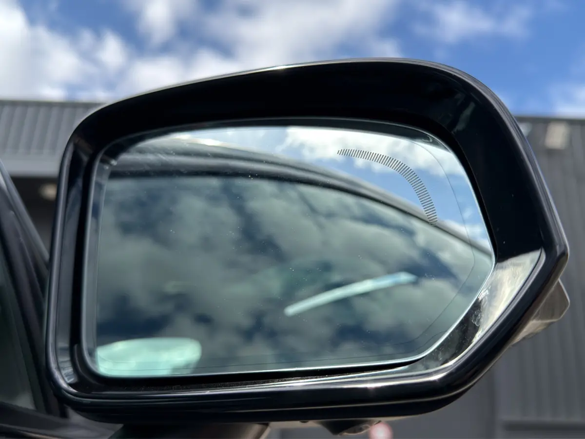 2.0 T6 Plug-in hybrid AWD Ultra Dark Bowers & Wilkins | Massagestoelen | Gelamineerde ruiten | | Audio installatie high end | Buitenspiegels elektrisch verstel- en verwarmbaar | Cruise contr