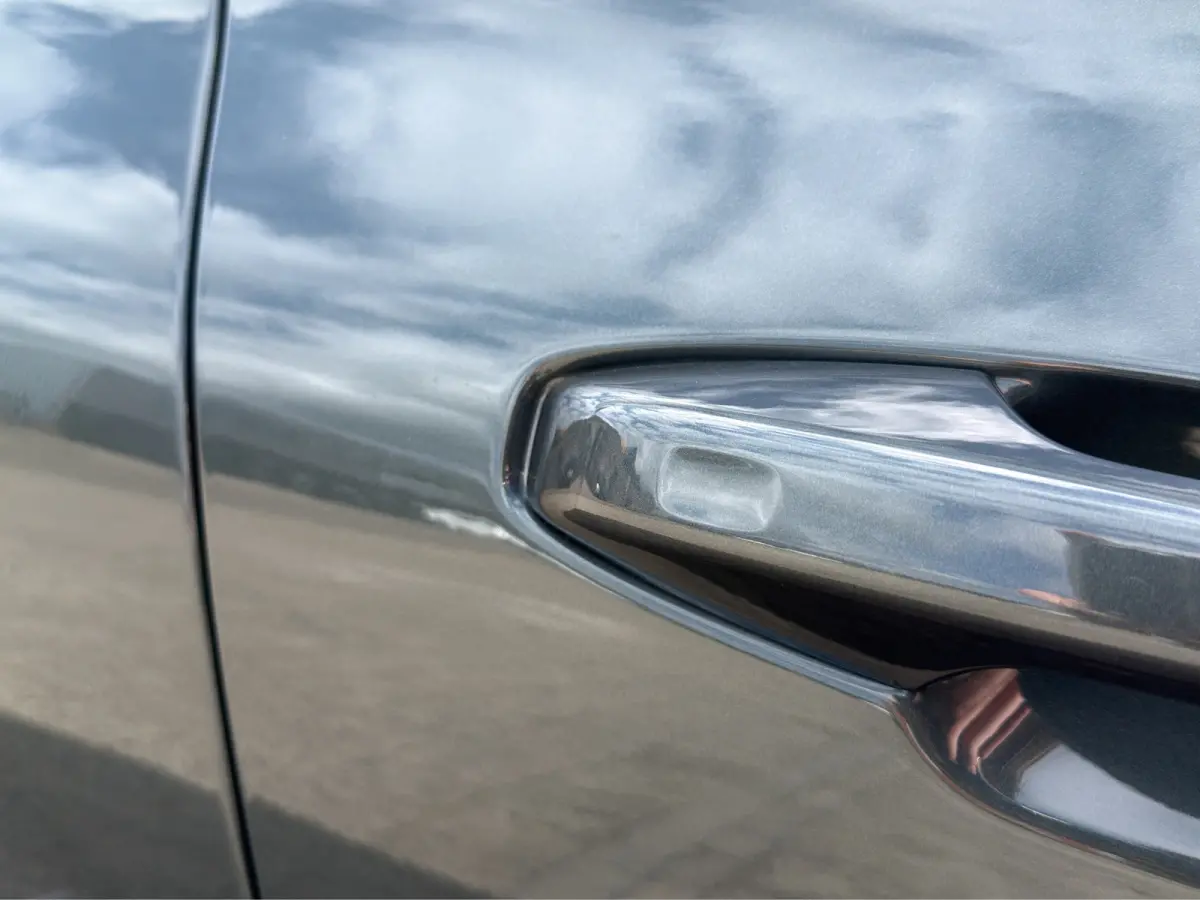 2.0 T6 Plug-in hybrid AWD Ultra Dark Bowers & Wilkins | Massagestoelen | Gelamineerde ruiten | | Audio installatie high end | Buitenspiegels elektrisch verstel- en verwarmbaar | Cruise contr