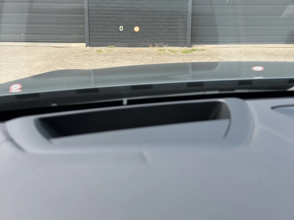 2.0 T6 Plug-in hybrid AWD Ultra Dark Bowers & Wilkins | Massagestoelen | Gelamineerde ruiten | | Audio installatie high end | Buitenspiegels elektrisch verstel- en verwarmbaar | Cruise contr