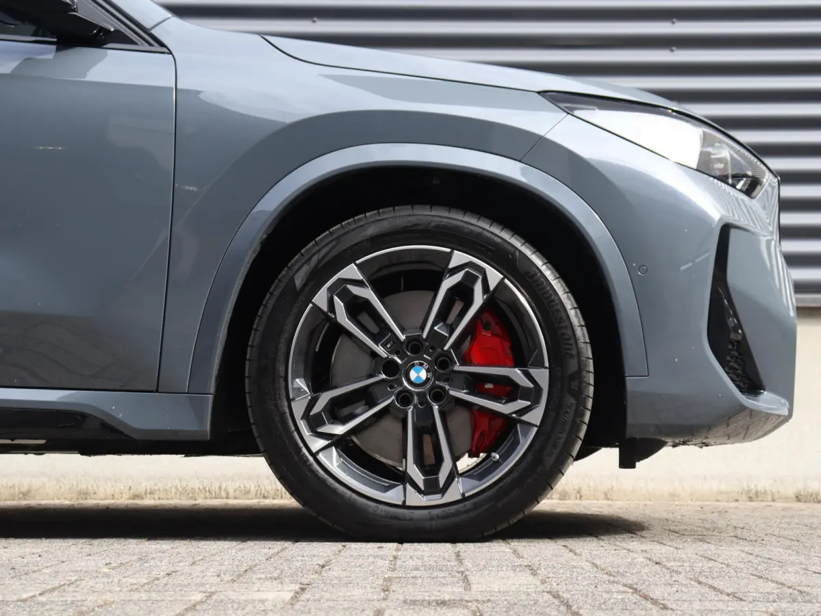 xDrive25e | M Sportpakket Pro | Panodak | Trekhaak | Head-Up | Driving Assistant Plus | Harman Kardon | Elektr. Stoelen | Parking Assistant Plus | Stuurwiel Verwamd | SOH 100% | 19'' LMV
