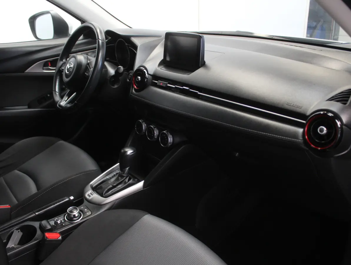 2.0 SkyActiv-G 120 Dynamic AIRCO | CRUISE | CAMERA | LMV16 | CV | DAB | NAVI